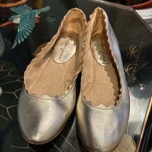 Olivia Grace Metallic Flats with Scalloped Edge